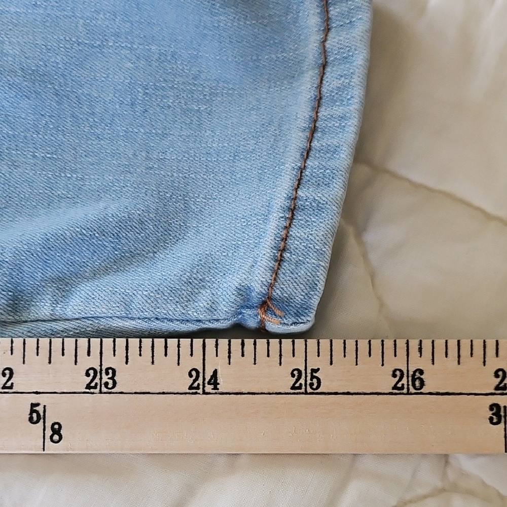 Sandpiper-Floral Embroidered Distressed Jeans- Size 8P - Picture 6 of 9